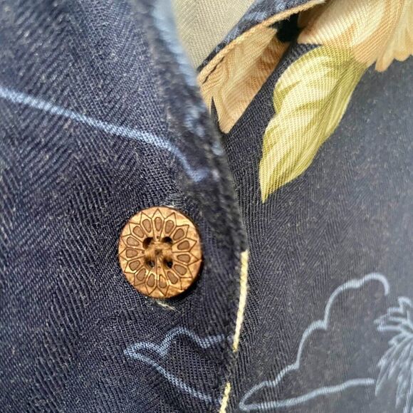 Caribbean Joe Hawaiian Button Down Tie Front Cropped Blouse | Size 3x - Picture 2 of 9